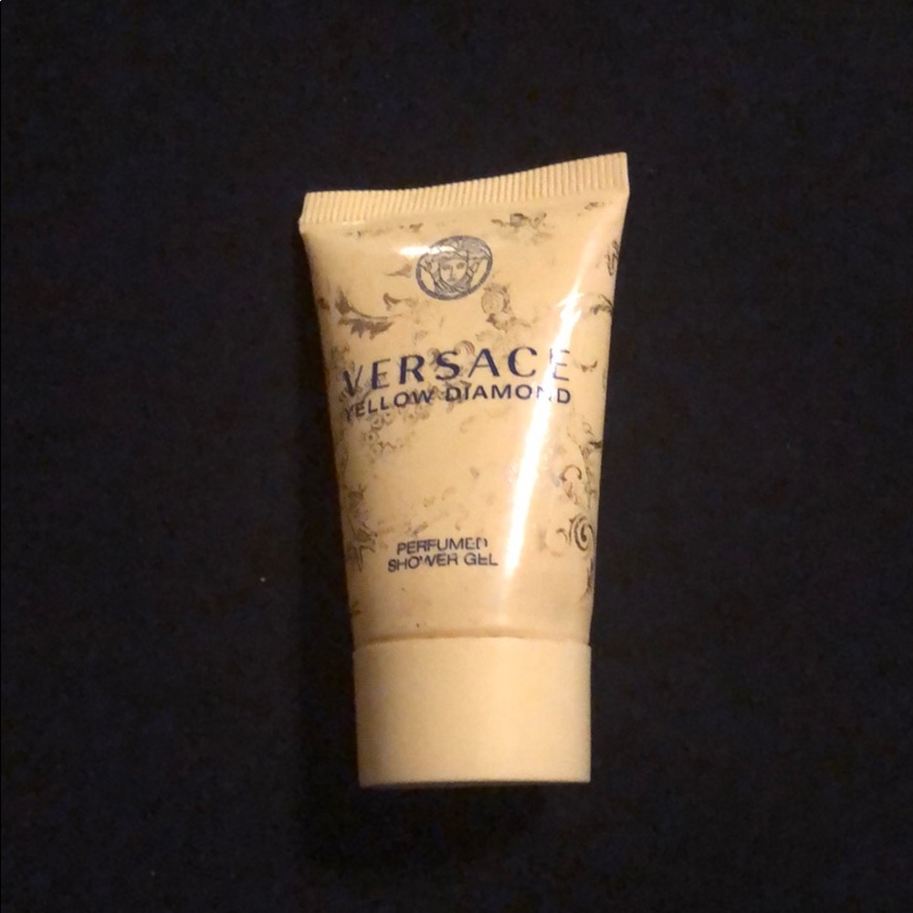Free with bundle Versace shower gel